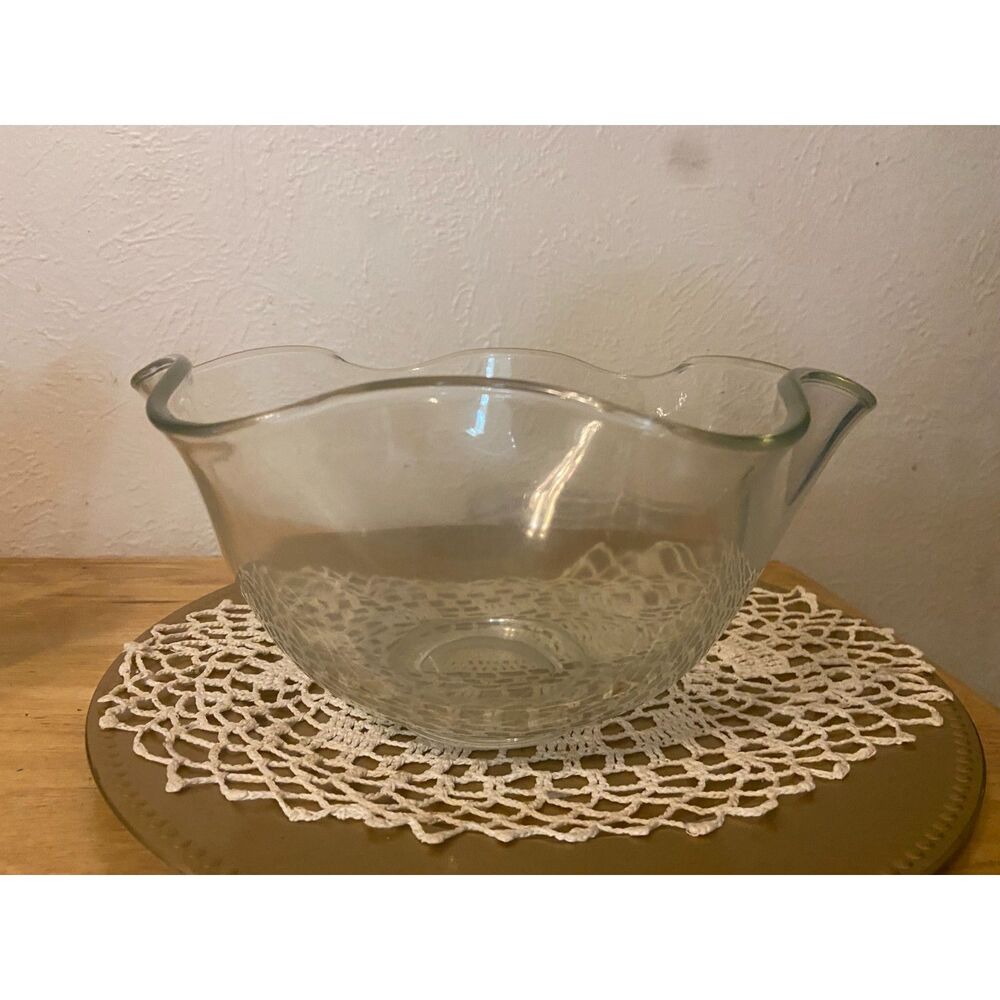 Indiana Glass Scalloped Bowl